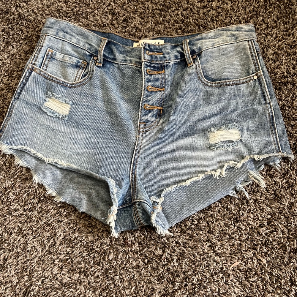Bullhead denim high-rise shorts size 29 gently used to smoke free home